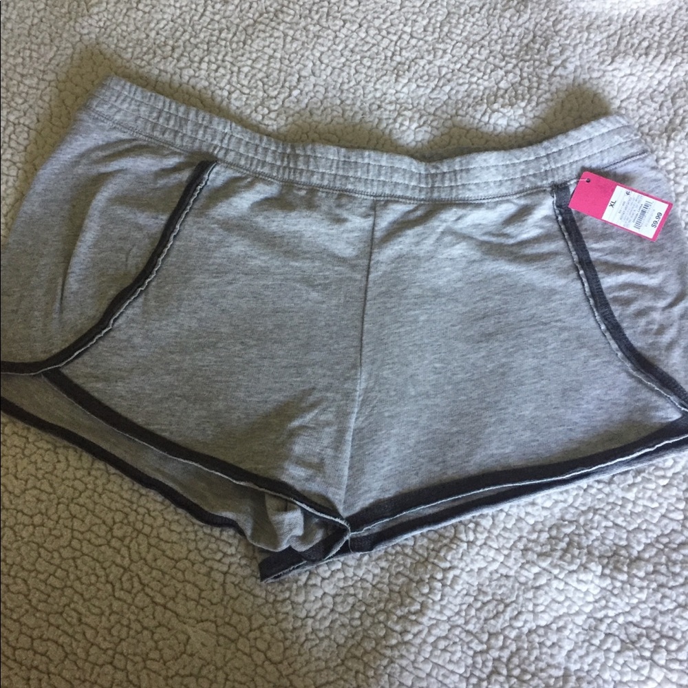 Boy shorts size XL
